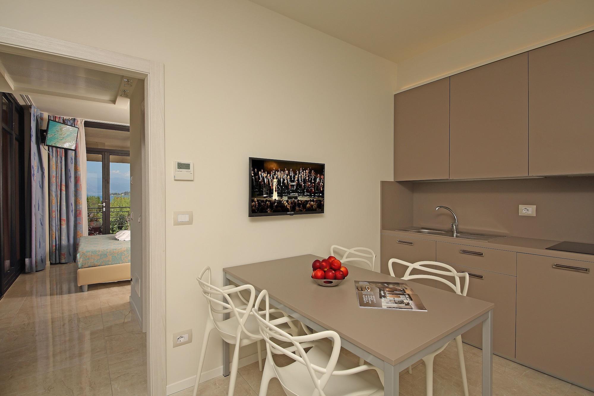 Hotel Residence Holiday Sirmione Dış mekan fotoğraf