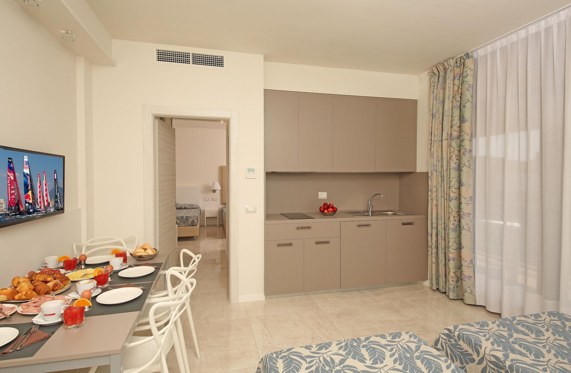 Hotel Residence Holiday Sirmione Dış mekan fotoğraf