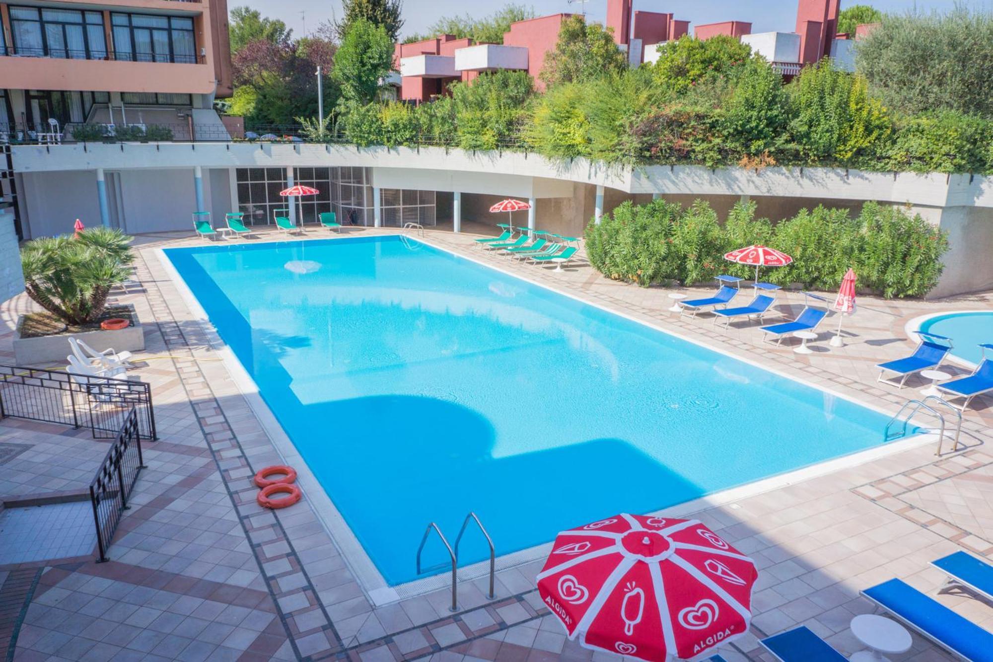 Hotel Residence Holiday Sirmione Dış mekan fotoğraf