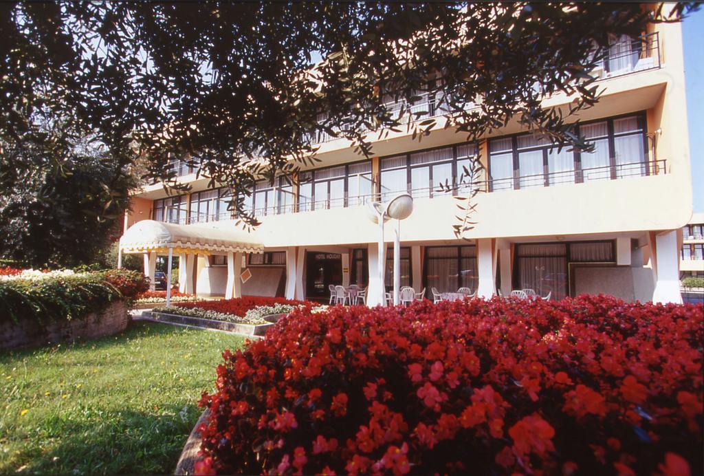 Hotel Residence Holiday Sirmione Dış mekan fotoğraf
